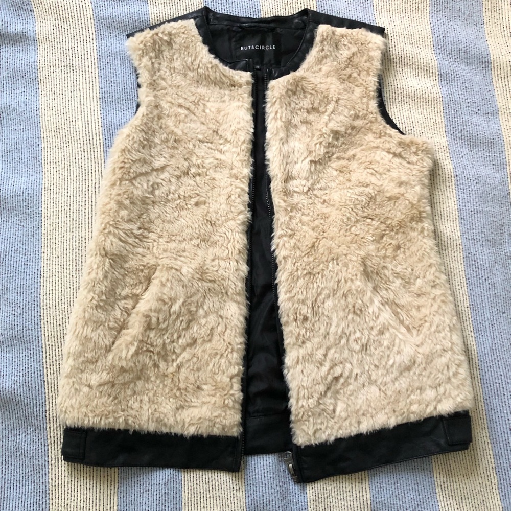 RUT&CIRCLE faux fur vest